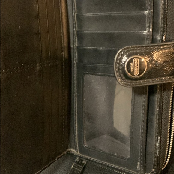 Coach Wallet in GUC - Picture 3 of 7